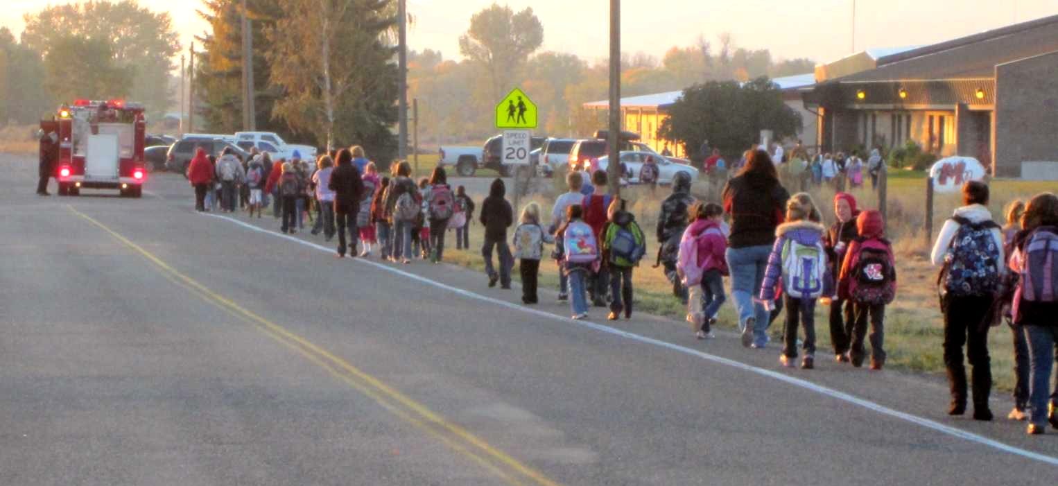walk to school mackay