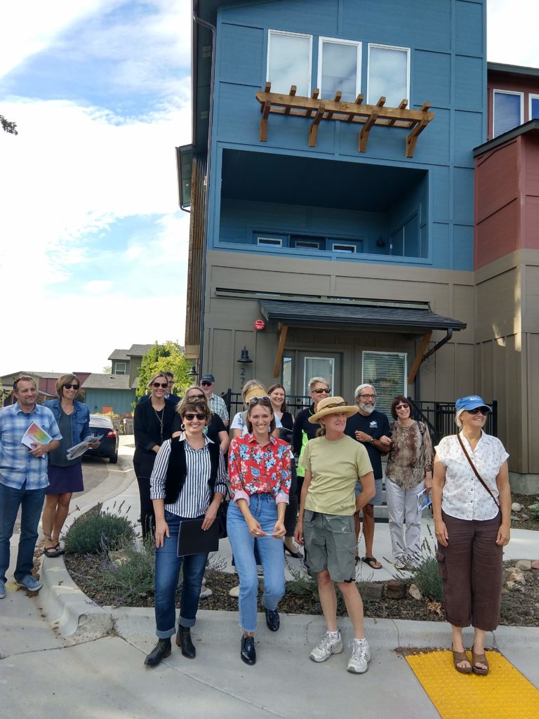 36-oak-neighborworks-4-group-shot